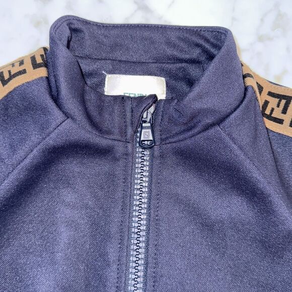 FENDI Navy Jacket with Logo Patterned Sleeves 18M - Picture 8 of 9